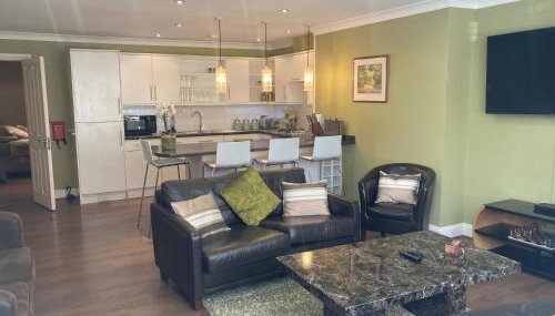 Bijou Parkview Retreat - Photo 2