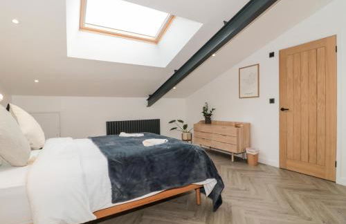 Linden Barn - Photo 34