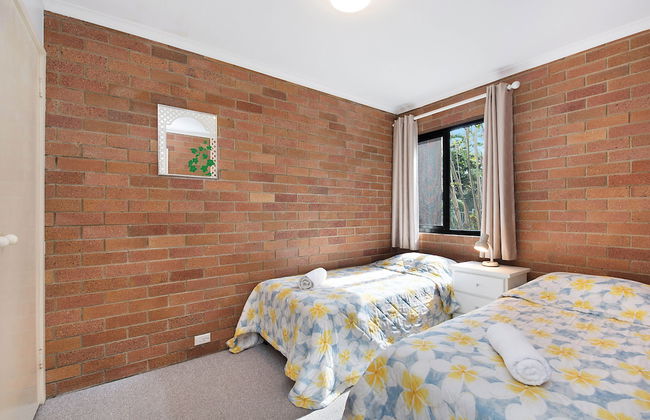 Joanne Apartments - Photo 20