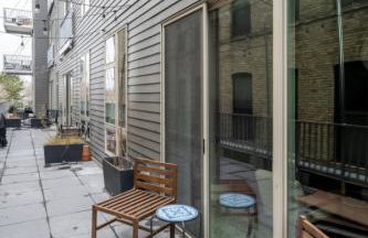 Walker's Point Apt with Gym and Balcony - Foto 5