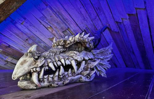 Coed Y Ddraig - themed 3 bedroom cottage, with bar & pool table - Photo 43