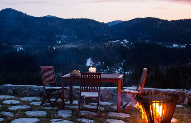 Comfy Holiday Home in Bunjevci With Hot Tub - Photo 13