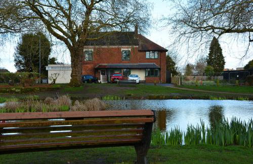 Peaceful Room Overlooking Nature & dedicated bathroom - Foto 17