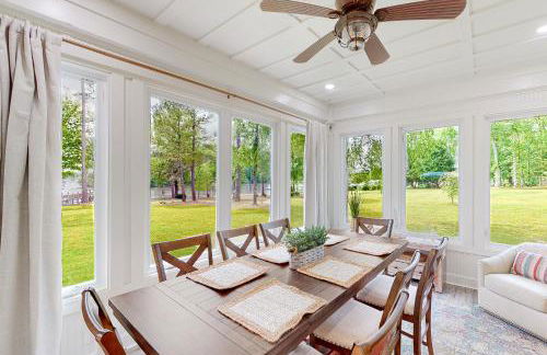 Large Waterfront Lake Murray Home with Dock - Foto 12