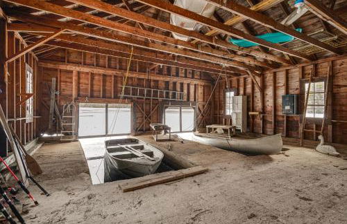 Great for Gatherings! Lakefront Ticonderoga Villa - Foto 44