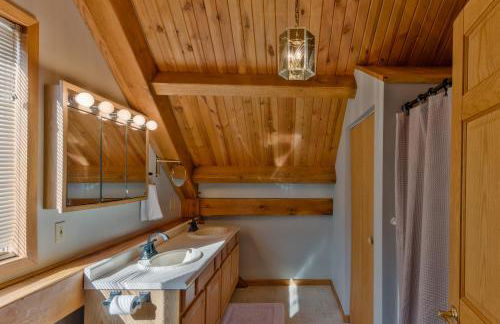 Custom Waterfront Lodge, 4 bed, 4 Bath, Sleeps 12! - Foto 32