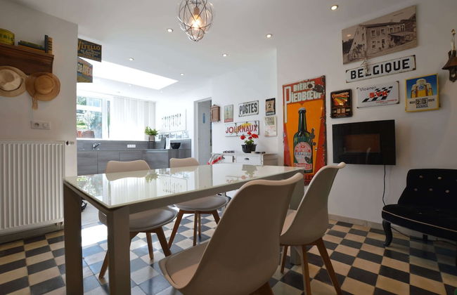 Stylish Stay Near Forest - Photo 30