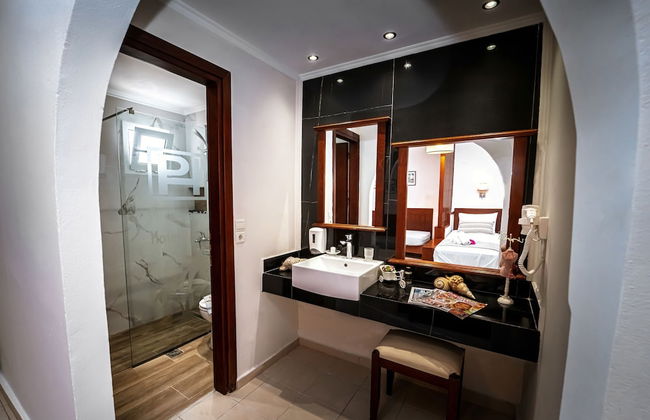 Philoxenia Hotel & Spa - Photo 7