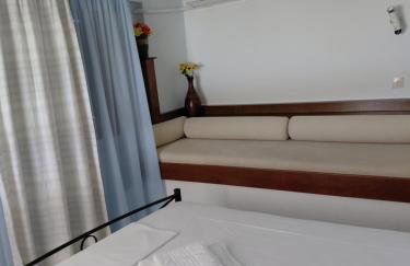 Violetta Studios & Apartments - Photo 76