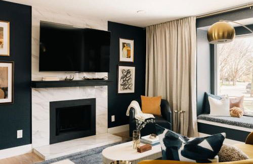 House of Noir Elan Stunning 6BR Designer Retreat - Photo 34