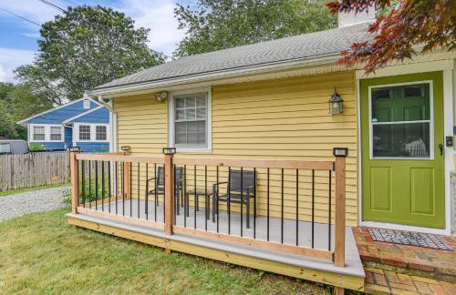 Less Than 2 Mi to Beach Cozy Cottage with Patio on Cape Cod - Photo 7