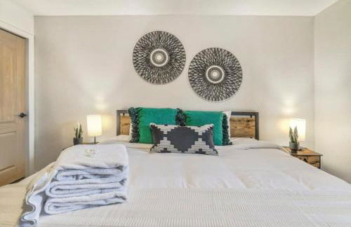 3BR with Patio and Fire pit near Hiking & Downtown - Foto 3