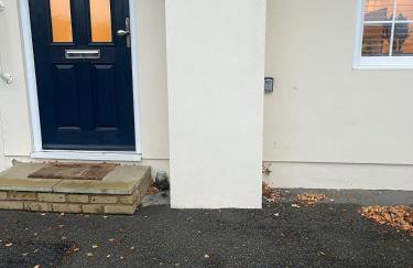 Lovely Central Brentwood Flat - Foto 24