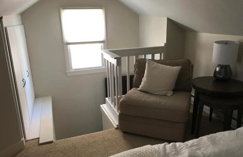 Beautiful Luxury Suite A & B of Shorewood Home - Foto 15