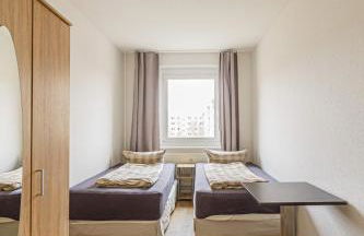 Enjoy your stay with DKN - Mon-Sun - Late night check-in - Multilanguage - Leipzig Grünau - Witamy serdecznie - Foto 11