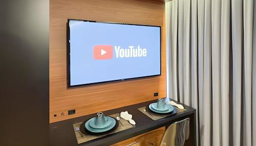 Studio moderno com cama Queen e piscina perto da Oktoberfest! - Foto 5