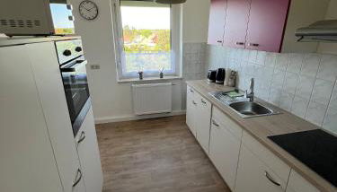 Charming 3-Room Apartment in Hoyerswerda, Lusatian Lake District - Foto 3, stove, dishwasher