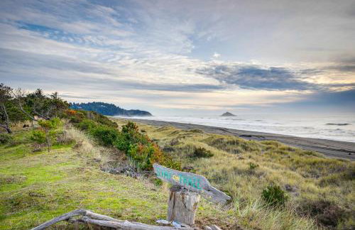 Oceanfront Home in Port Orford The Lighthouse - Foto 2