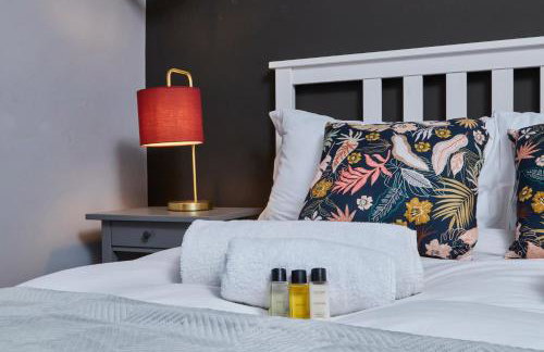 Delven House- Serviced Apartments - Photo 16