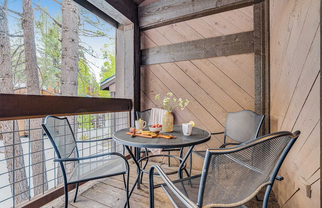 Arroyo by Avantstay Peaceful Mountain Townhouse w/ Large Private Balcony - Photo 25