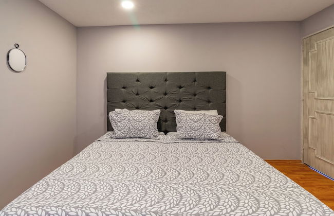 Penthouse Near Masaryk , Sleeps 16 , Pet Friendly - Foto 10