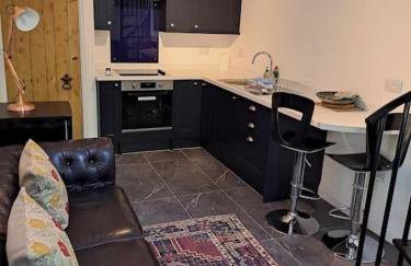 The Old Workshop at Hollins Lodge - Foto 14