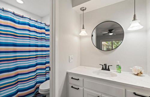 Cozy 5BR Home Sleeps 12 Near Downtown Austin and Tesla - Foto 41