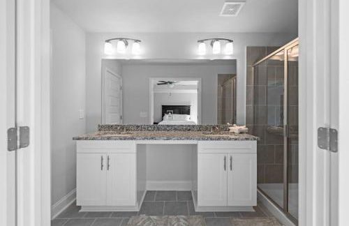 Luxury 2 bedrooms, 2.5 baths - Foto 25