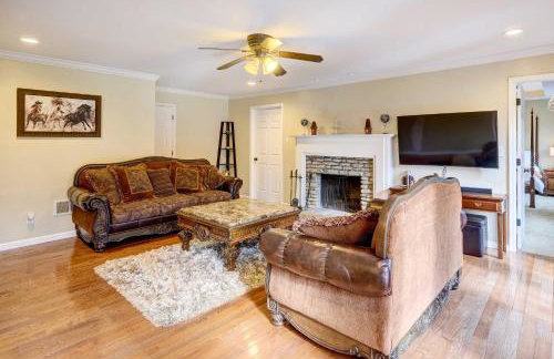 Louisville Area Home Deck, Fire Pit, Creek! - Foto 3