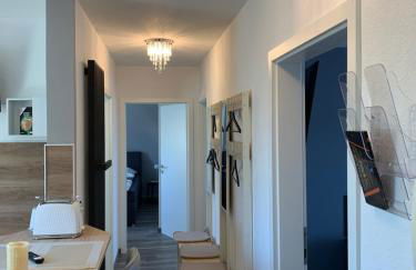 -Fewo Benz- Exklusive Ferienwohnung im Stadtzentrum von Wittenberge Modernes Ambiente, 3 Einzelzimmer für bis zu 6 Gäste - voll ausgestattet mit Waipu-TV und High-Speed-WLAN Bettwäsche und Handtücher inklusive! - Foto 29