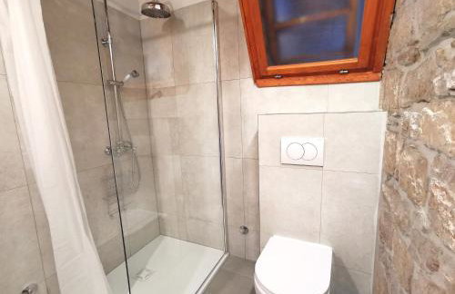 D HOUSE authentic Zlarin house, relaxing courtyard and terrace - Photo 15