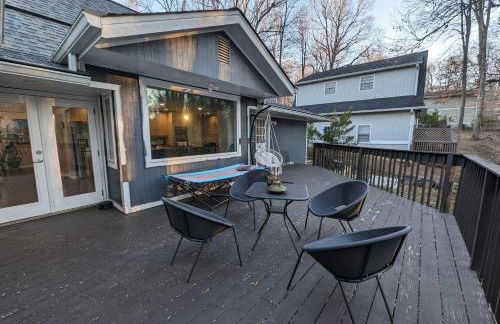 Modern Luxe Family & Groups Friendly Bungalow with Patio & Workspace - Foto 38