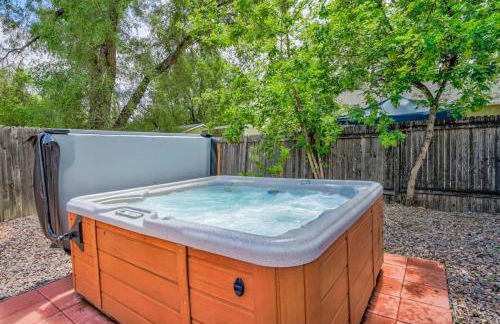 *H NEW!* Centrally Located 3BDRM Traveler`s Home Near Downtown Colorado Springs - Foto 1