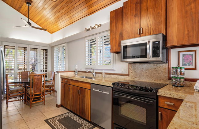 Puunoa - CoralTree Residence Collection - Photo 64