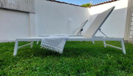 MINZONI94 - TwoBedroom+Garden - Foto 4, Garden, sunbed, Garden view