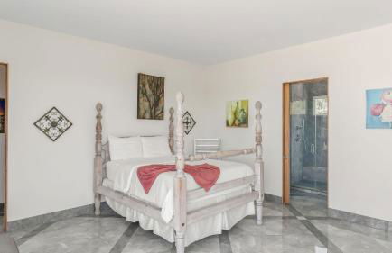 Luxe 8000 sqft w 2 Pools Sauna Putting Green Game Room Alta Vista Estate - Foto 35