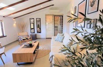 Home Andrea with infinity salty pool - Foto 25