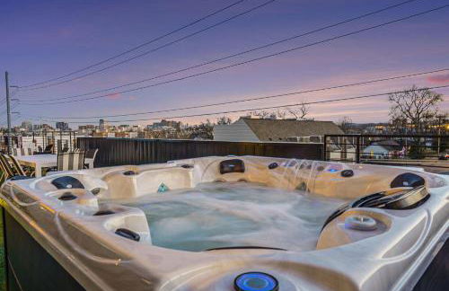 Sunset-Expansive Patio & Hot Tub-Mins to Broadway - Foto 26