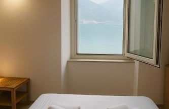 LAKEFRONT HOME RESIDENZA IL GALLO IN RIVA AL LAGo - Foto 2