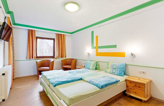 Spacious Apartment in Saalbach-hinterglemm near Ski Area - Foto 6