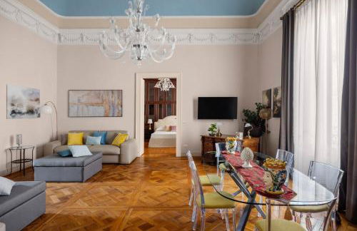 Luxury Historic Villa with heated pool near Catania, Taormina, the Sea and Mount Etna by SicilianRelaxingHomes - Foto 3