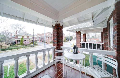 Elegant 1BR in Elizabeth with Covered Porch - Foto 11