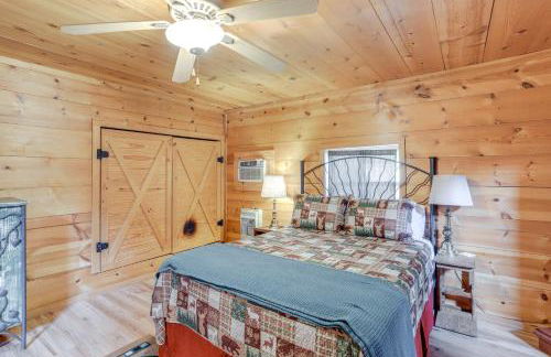 Mountain-View Cabin on Farm 3 Mi to Town and Shops - Foto 13