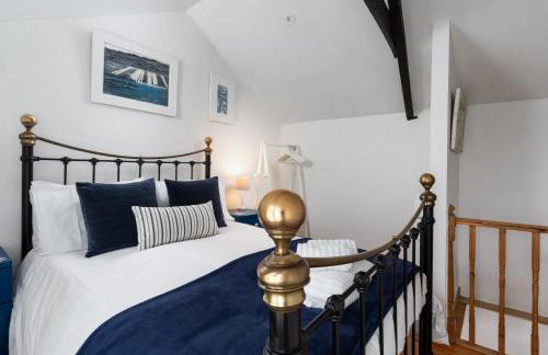 Honeysuckle Cottage by The Sea - Photo 12