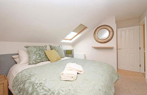 Apartment 11 Bluebridge with Free Parking - Photo 73