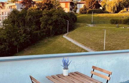 Centrally Chic Studio - Photo 5