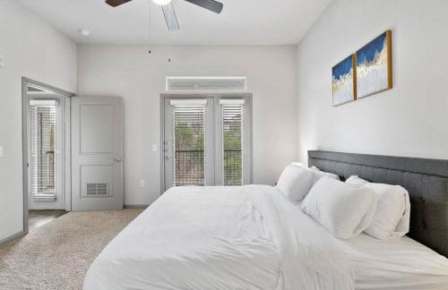 Modern Austin 2BR 2B Apt with Pool Parking & WIFI - Foto 20