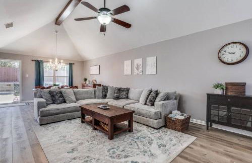 Rockwall Luxury Retreat-Pool/Spa/Patio/Gameroom - Foto 22