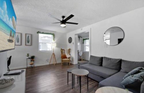 Downtown Jacksonville Retreat | Pet-Friendly with Hot Tub & Backyard Oasis - Foto 7