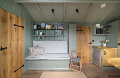 Luxurious Shepherds Huts Outdoor Baths Sea Views - Foto 10